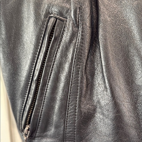 Women’s leather Harley vest - Picture 4 of 7